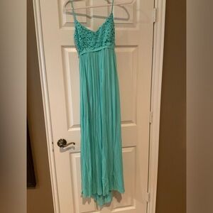 Elegant Hi-Low Turquoise Lace Maxi Dress Size Small